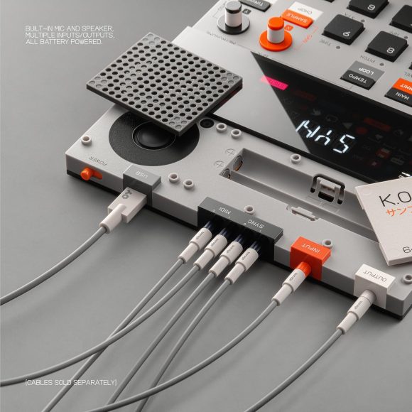 teenage engineering EP–133 K.O. II sampler, drum machine and sequencer with built-in microphone and effects gray - Image 2